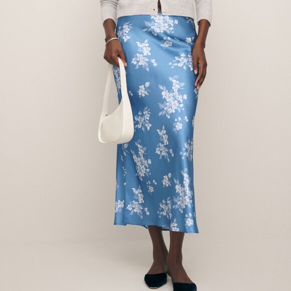 NWT Reformation Layla Silk Skirt Color Adore Blue Floral Flowers Size 8 - Picture 1 of 2